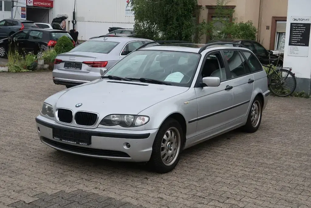 Gebraucht BMW 318 143 PS (105 kW) 2005 Silber Kombi
