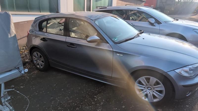 Gebraucht BMW 118 122 PS (89 kW) 2005 Kleinwagen