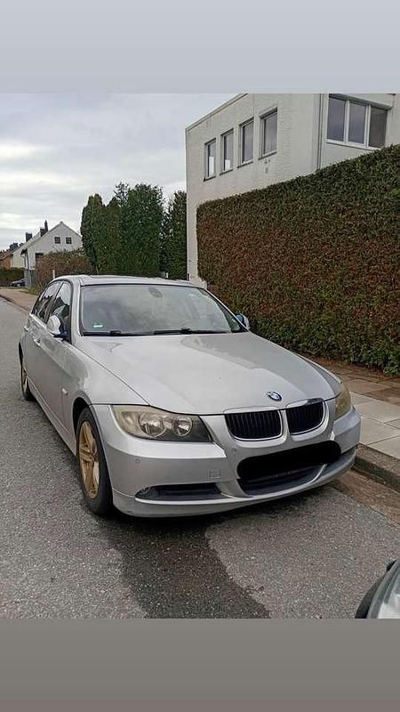 Gebraucht BMW 320 150 PS (110 kW) 2008 Limousine