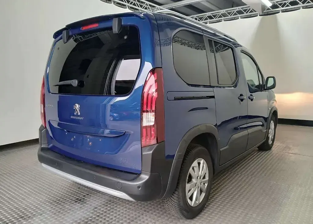 Gebraucht Peugeot Rifter Allure 131 PS (96 kW) 2021 Blau Van / Kleinbus