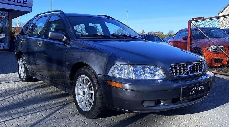 Gebraucht Volvo V40 122 PS (89 kW) 2003 Grau Kombi