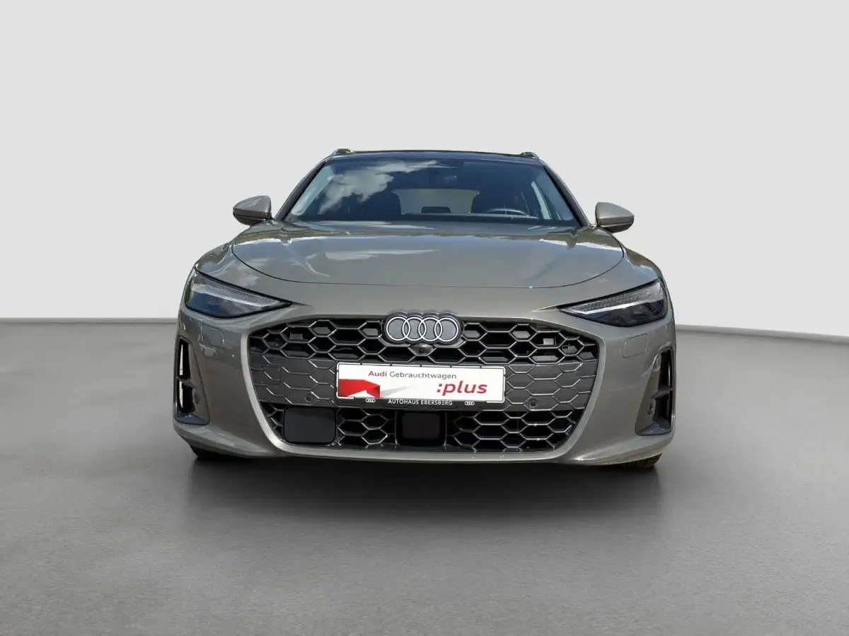 Gebraucht Audi A6 Ambiente 204 PS (150 kW) 2025 Chronosgrau metallic Kombi