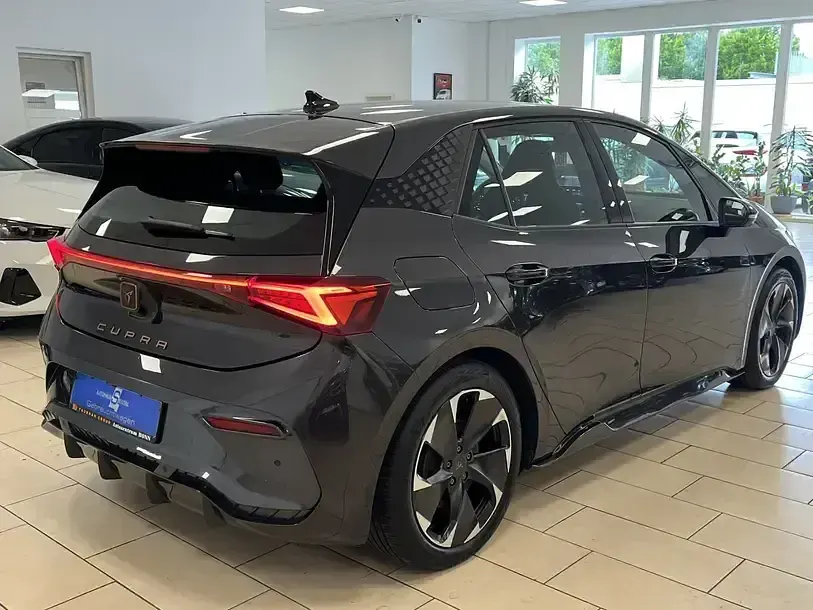 Gebraucht Cupra Born 169 kW (231 PS) 2023 Grauschwarz Kleinwagen