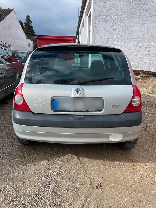 Gebraucht Renault Clio II 75 PS (55 kW) 2002 Grau Kleinwagen
