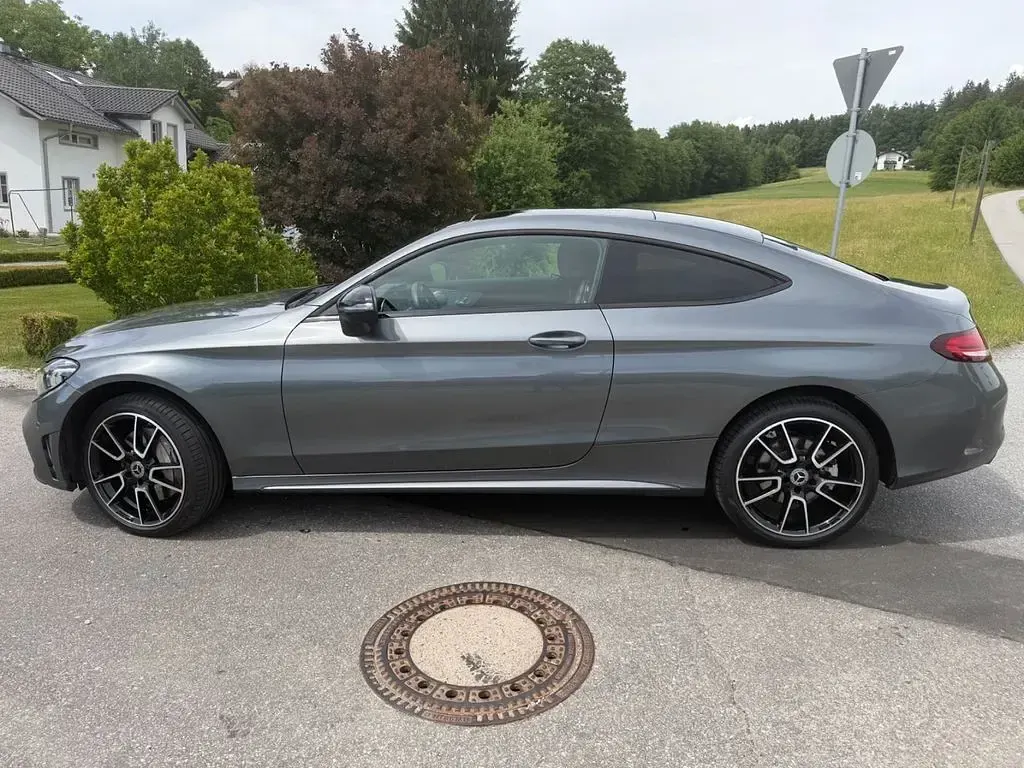 Gebraucht Mercedes C400 333 PS (244 kW) 2020 Grau