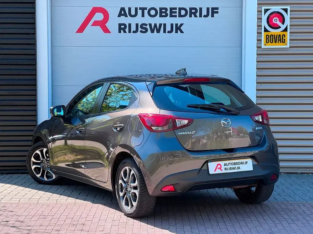 Occasion Mazda 2 Dynamic 90 ch (66 kW) 2018 Marron Berline
