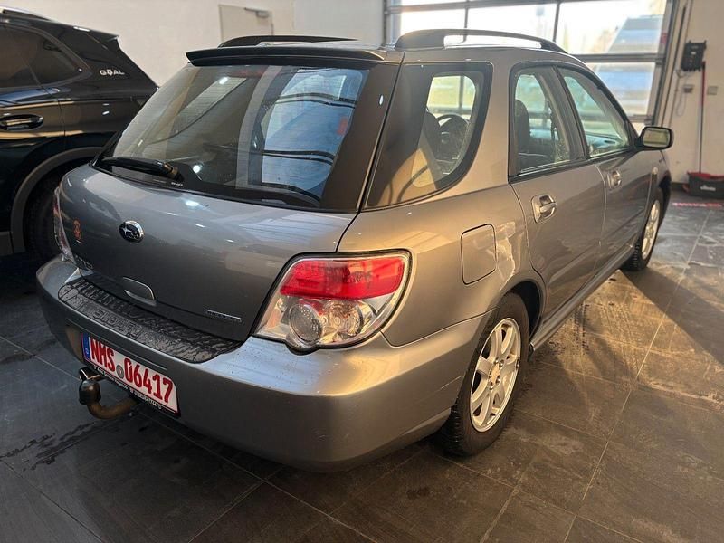 Gebraucht Subaru Impreza 105 PS (77 kW) 2007 Grau Kombi