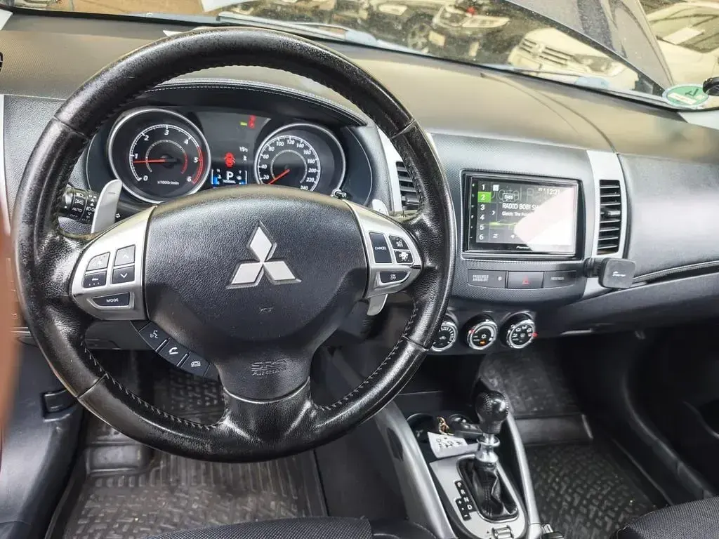 Gebraucht Mitsubishi Outlander Instyle 156 PS (114 kW) 2012 Blau SUV