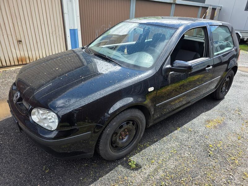 Schwarz Gebraucht 2001 VW Golf IV Edition Limousine | 1.099 € (Guter Preis) - Bild 1/4