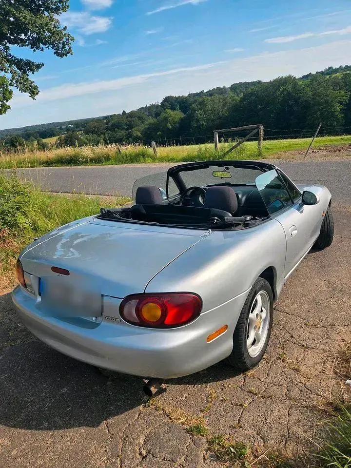 Gebraucht Mazda MX5 110 PS (80 kW) 1999 Silber Cabrio