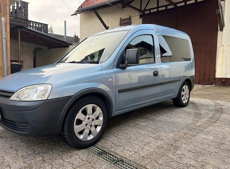 Gebraucht Opel Combo 90 PS (66 kW) 2006 Blau Van / Kleinbus