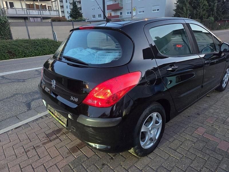 Gebraucht Peugeot 308 Tendance 95 PS (69 kW) 2008 Schwarz Limousine
