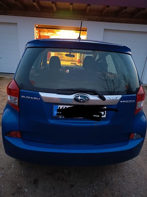 Gebraucht Subaru Trezia 99 PS (72 kW) 2014 Blau Kleinwagen