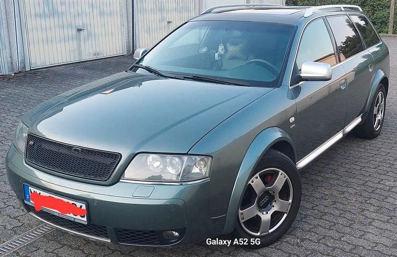 Grün Gebraucht 2001 Audi A6 Allroad Kombi | 8.200 € (Teuer) - Bild 1/4