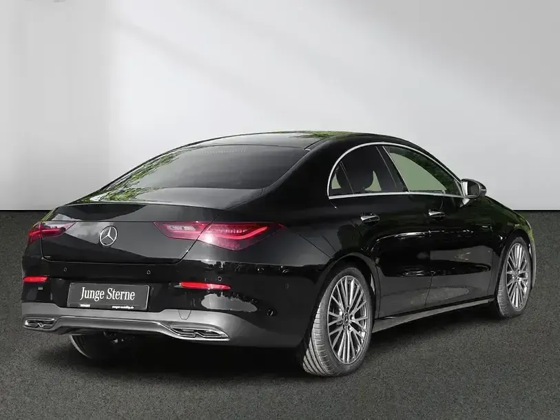 Gebraucht Mercedes CLA200 Progressive 163 PS (119 kW) 2025 Unilack nachtschwarz Coupé