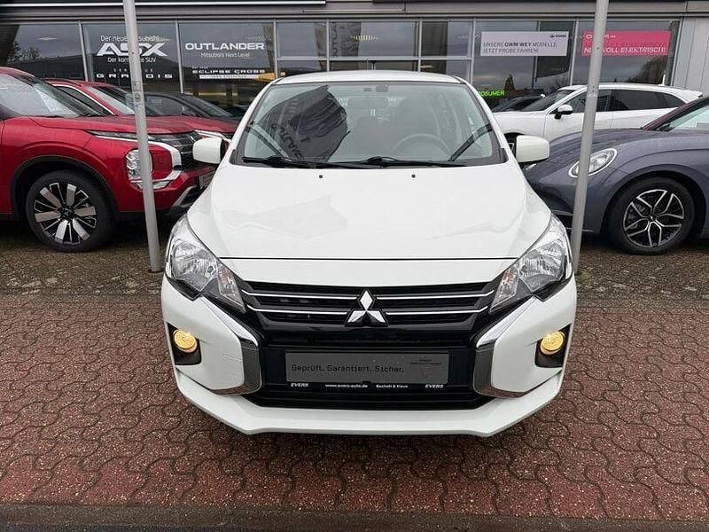 Gebraucht Mitsubishi Space Star Spirit 71 PS (52 kW) 2021 Islandweiß Kleinwagen