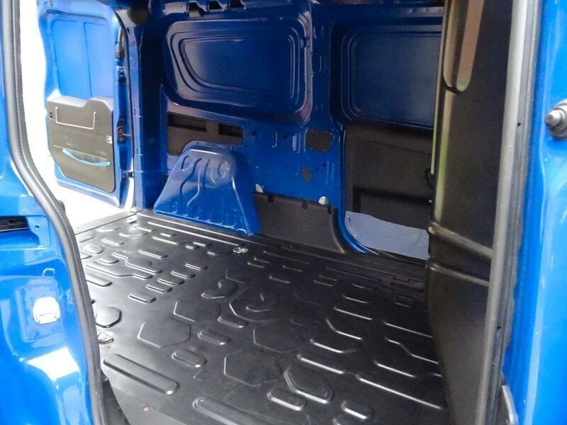 Gebraucht Fiat Doblò Basis 105 PS (77 kW) 2020 Blau Van / Kleinbus