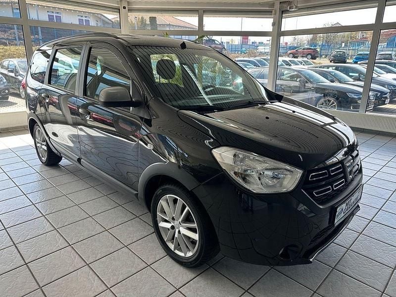 Gebraucht Dacia Lodgy Stepway 116 PS (85 kW) 2022 Schwarz Van / Kleinbus