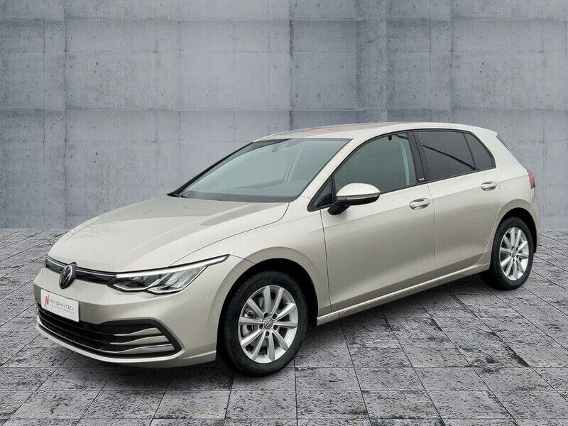 Gebraucht VW Golf VIII Move 131 PS (96 kW) 2023 Silber Kleinwagen