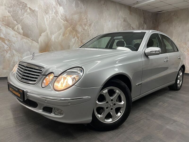 Silber Gebraucht 2002 Mercedes E320 Limousine | 3.390 € (Superpreis) - Bild 1/4