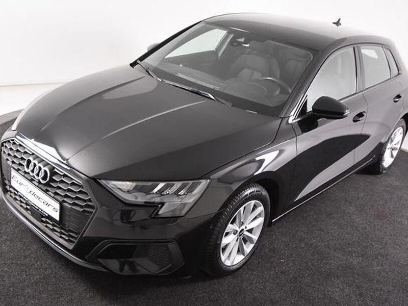 Gebraucht Audi A3 Performance 110 PS (80 kW) 2023 Schwarz Limousine