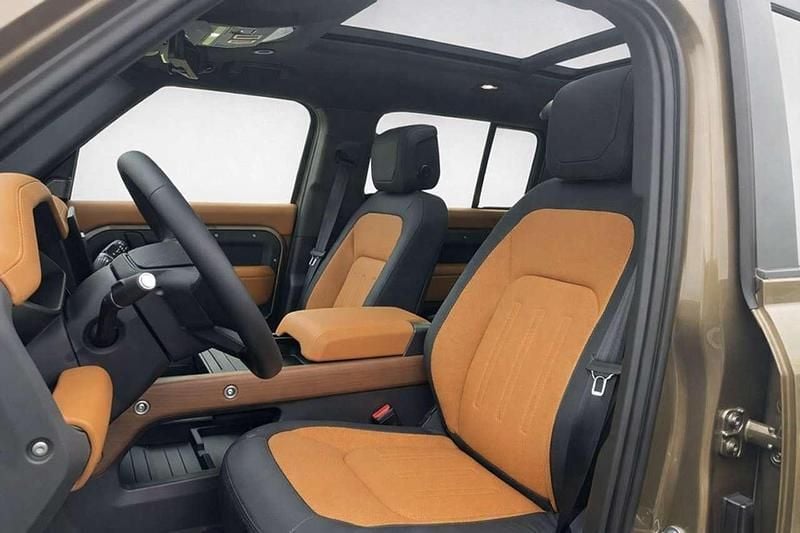 Gebraucht Land Rover Defender 300 PS (220 kW) 2024 Bronze SUV