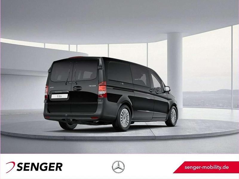 Gebraucht Mercedes Vito 163 PS (119 kW) 2024 Obsidianschwarz Van