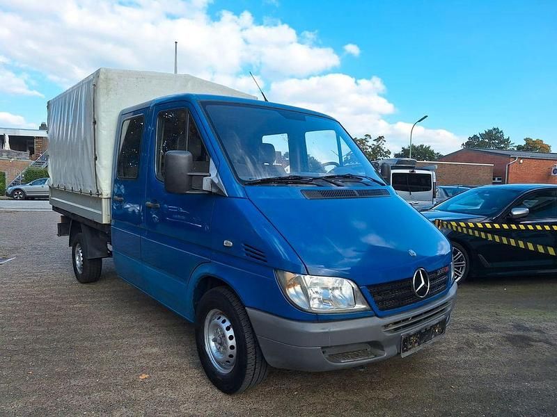 Blau Gebraucht 2006 Mercedes Sprinter Van | 4.700 € (Superpreis) - Bild 1/4