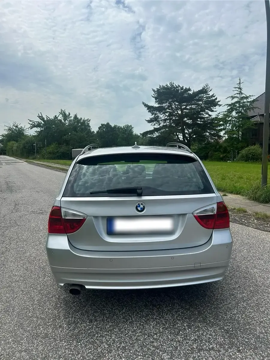 Gebraucht BMW 320 150 PS (110 kW) 2006 Silber Kombi