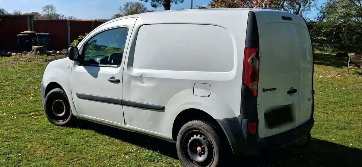 Gebraucht Renault Kangoo 68 PS (50 kW) 2009 Weiß Van