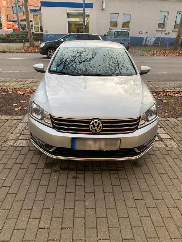 Gebraucht VW Passat 170 PS (125 kW) 2014 Silber Limousine