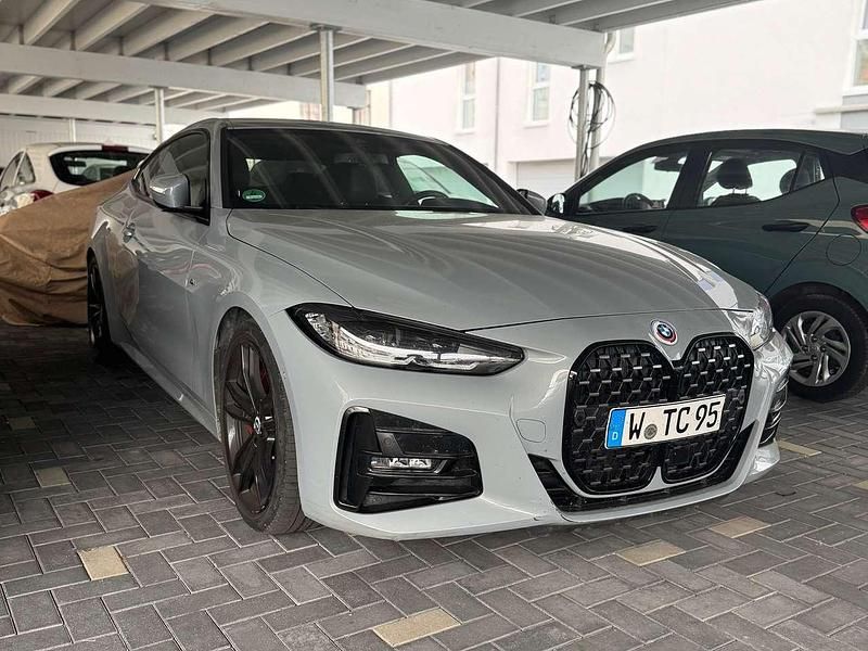 Grau Gebraucht 2023 BMW 430 M Sport Coupé | 47.500 € (Teuer) - Bild 1/4