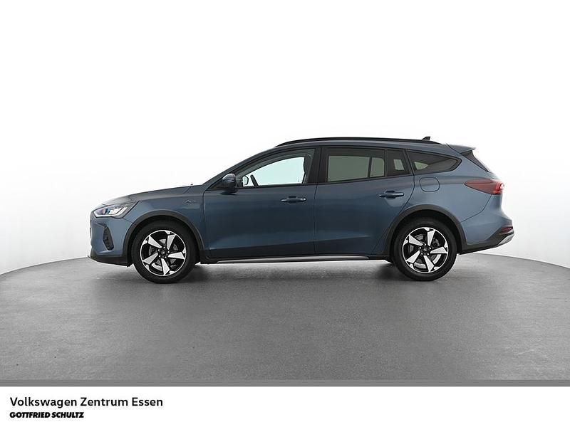 Gebraucht Ford Focus Active 125 PS (91 kW) 2022 Blau Kombi