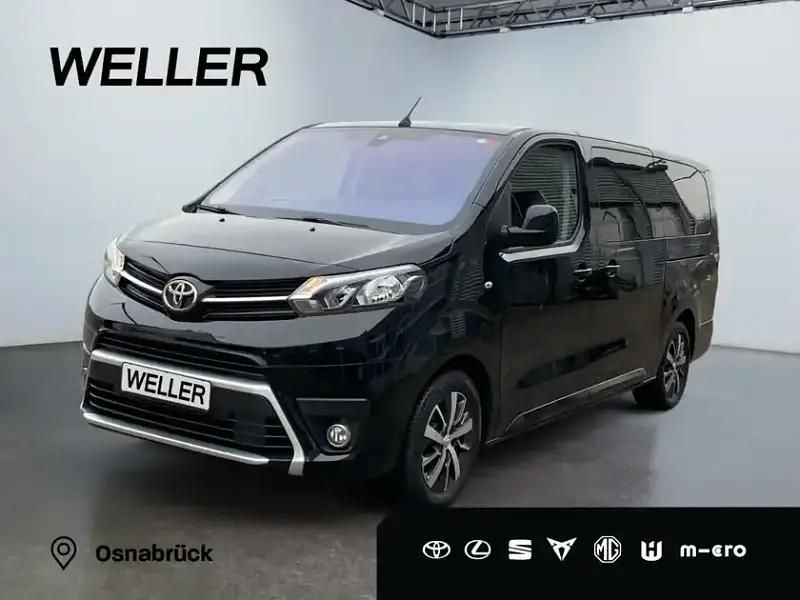 Graphitschwarz metallic 4 Gebraucht 2024 Toyota Proace Comfort Van | 36.249 € (Etwas zu teuer) - Bild 1/3