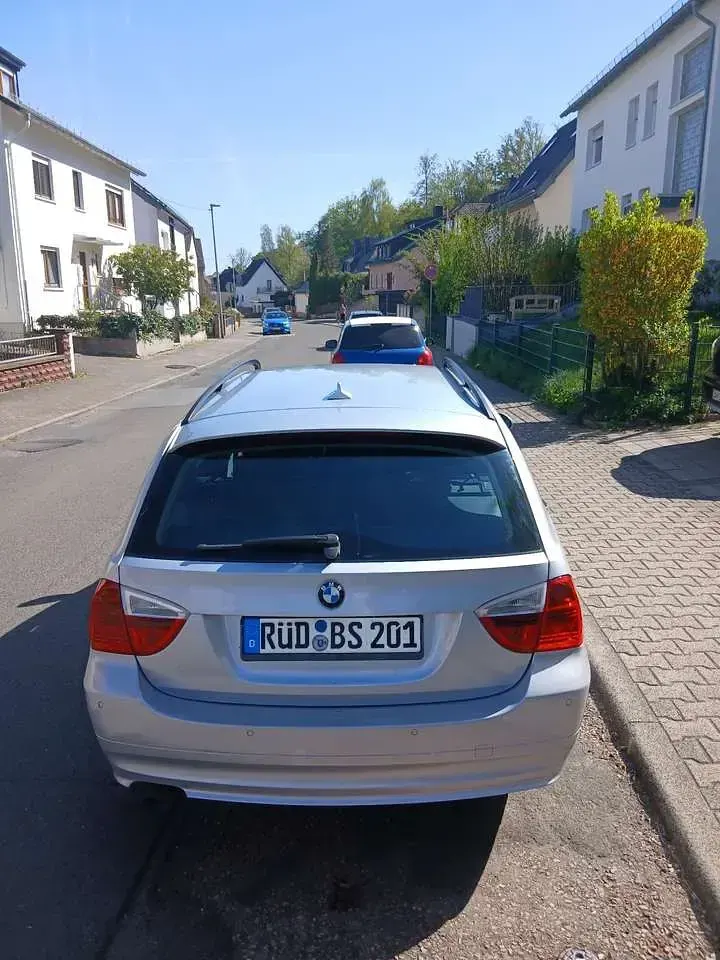 Gebraucht BMW 320 163 PS (119 kW) 2005 Kombi
