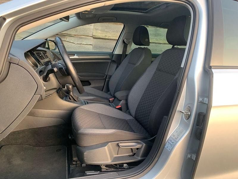 Gebraucht VW Golf VII Join 131 PS (96 kW) 2019 Silber Limousine