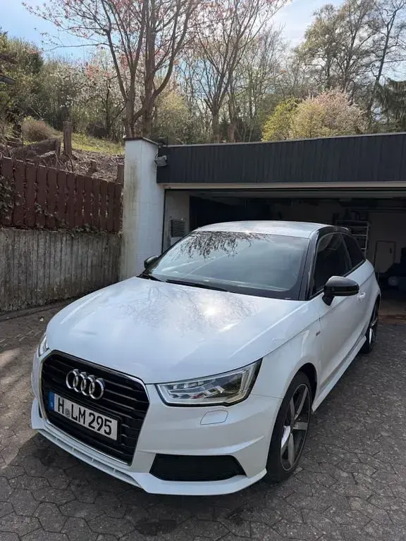 Gebraucht Audi A1 S-Line 192 PS (141 kW) 2016 Weiß Kleinwagen