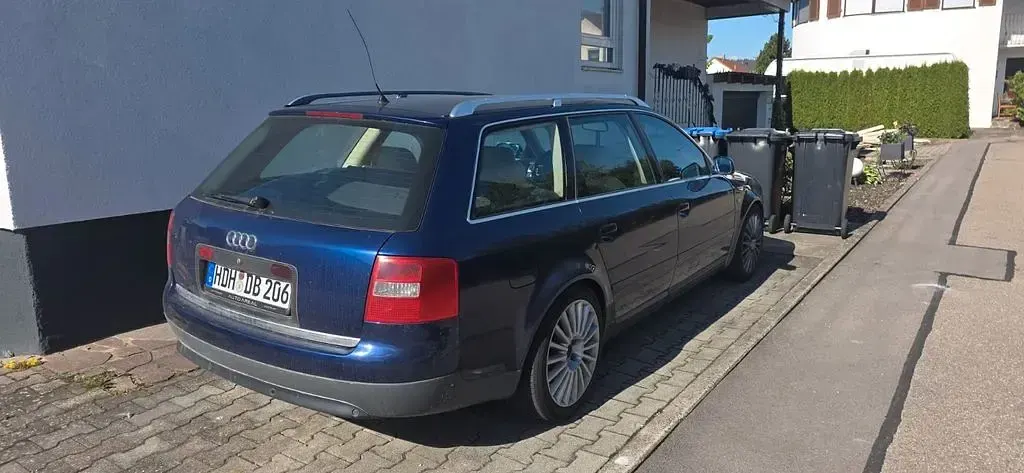 Gebraucht Audi A6 193 PS (141 kW) 2001 Blau Kombi