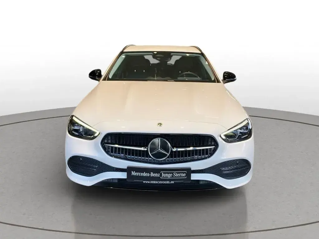 Gebraucht Mercedes C200 Avantgarde 204 PS (150 kW) 2023 Weiß Kombi