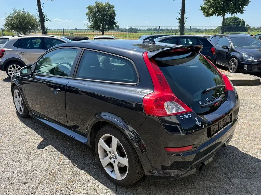 Gebraucht Volvo C30 R-Design 114 PS (83 kW) 2012 Schwarz Kleinwagen