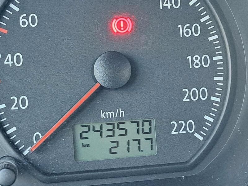 Grau Gebraucht 2009 VW Polo Kleinwagen | 1.600 € (Fairer Preis) - Bild 1/4