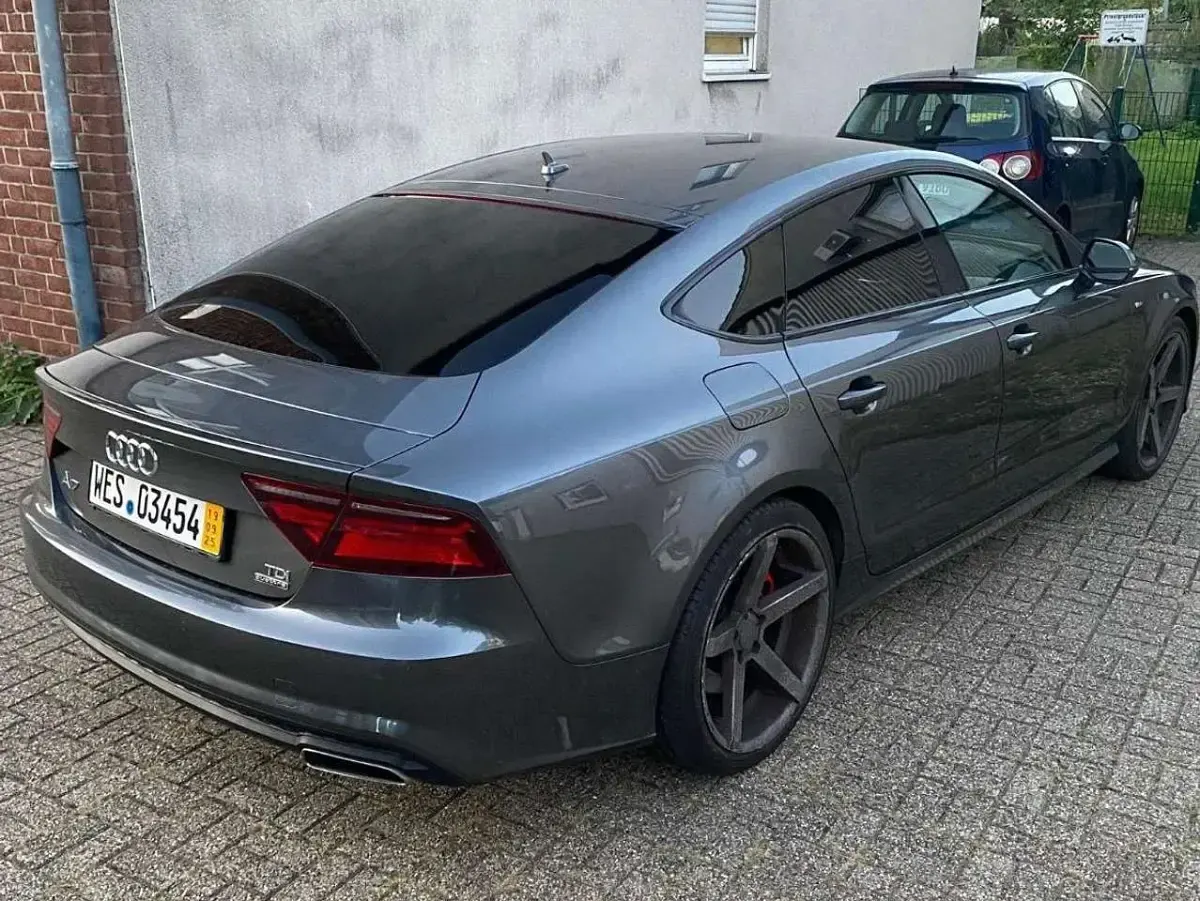 Gebraucht Audi A7 S-Line 218 PS (160 kW) 2015 Grau Kleinwagen