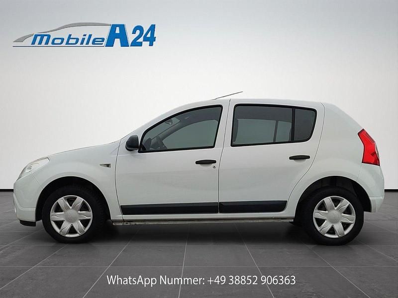 Gebraucht Dacia Sandero Ambiance 75 PS (55 kW) 2009 Silber Kleinwagen