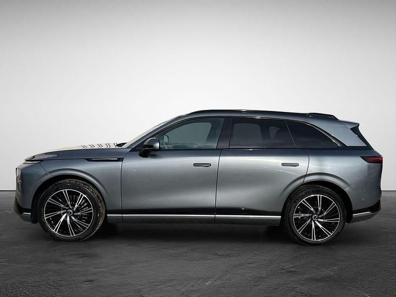 Second-hand XPENG G9 AWD Performance 422 kW (575 CP) 2025 Verde SUV