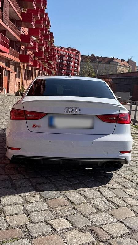 Second-hand Audi S3 300 CP (220 kW) 2015 Alb Berlinǎ