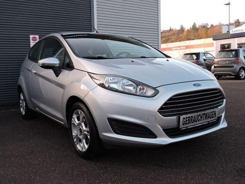 Gebraucht Ford Fiesta SYNC Edition 75 PS (55 kW) 2014 Silber Kleinwagen