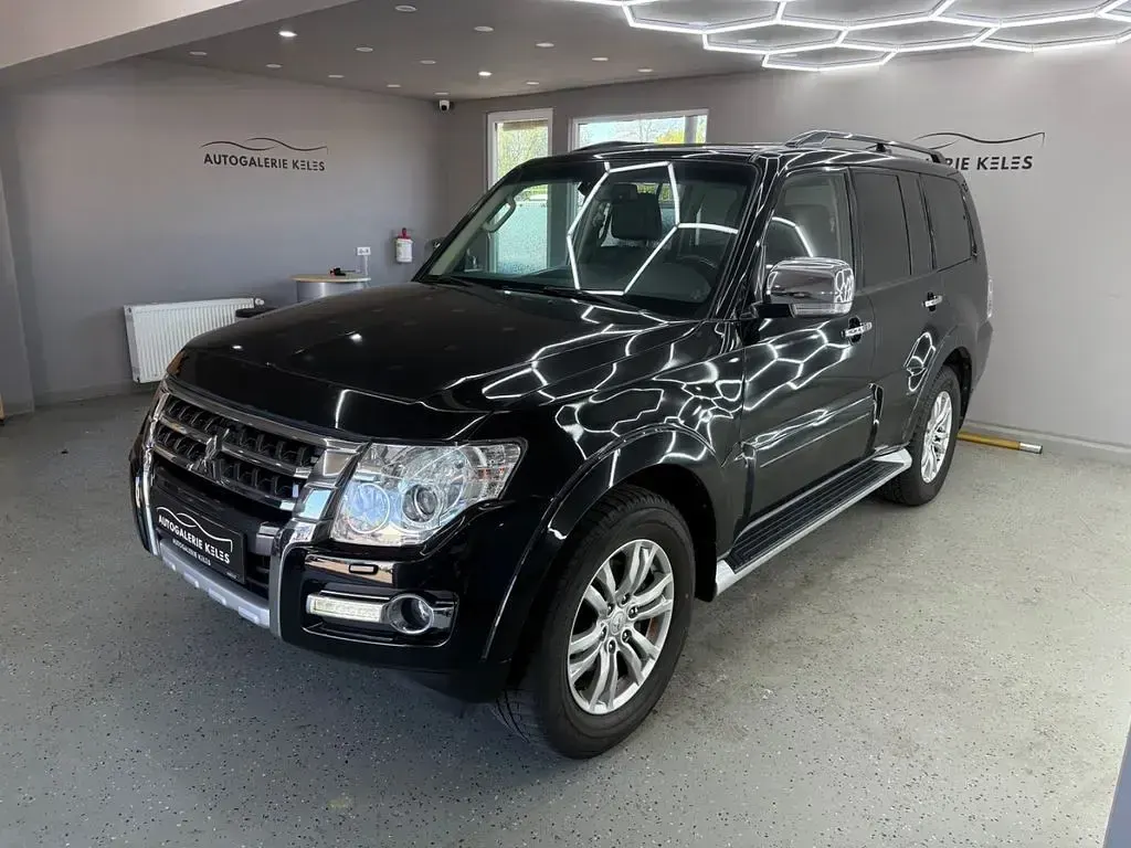 Gebraucht Mitsubishi Pajero Top 190 PS (139 kW) 2016 Schwarz SUV