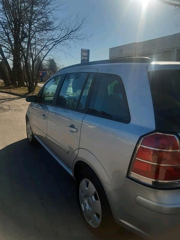 Gebraucht Opel Zafira 94 PS (69 kW) 2006 Grau Van / Kleinbus