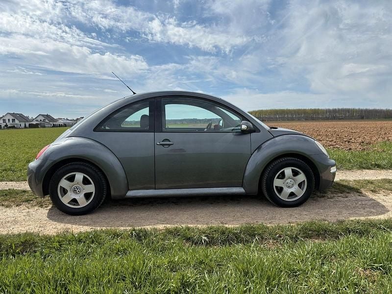 Gebraucht VW New Beetle Style 102 PS (75 kW) 2003 Grau Kleinwagen