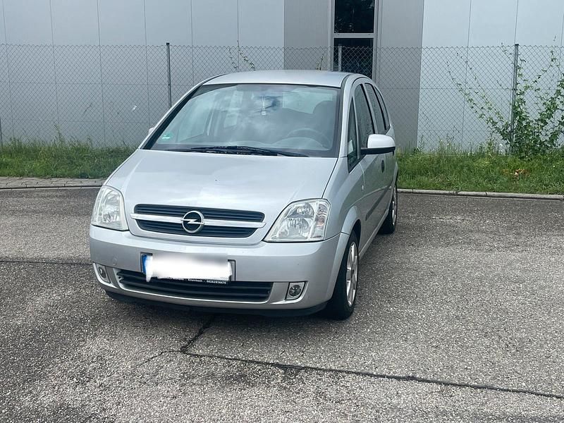 Silber Gebraucht 2005 Opel Meriva Van / Kleinbus | 700 € (Superpreis) - Bild 1/4